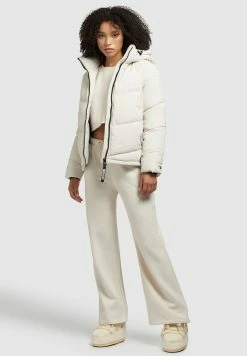 Khujo Verkoop winkel -Khujo Verkoop winkel e5589f1ad7eb4a34a566244bd67df08d